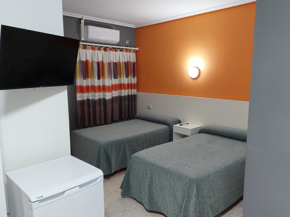 Hotel Cervantes Mahora Kültér fotó