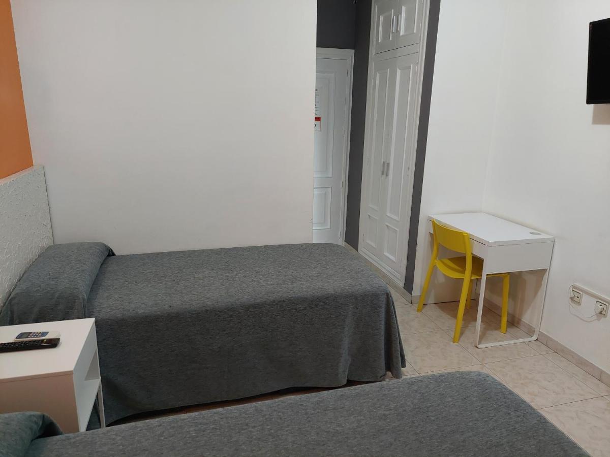 Hotel Cervantes Mahora Kültér fotó